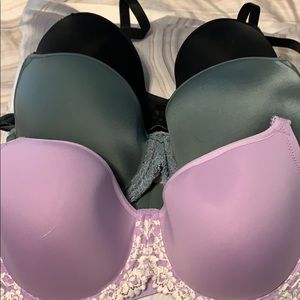 3 bras 2 Wacoal & 1 b.tempted